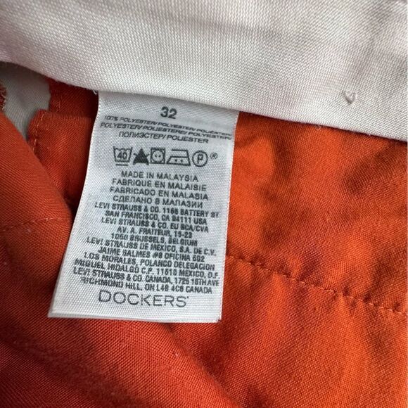 Dockers Khakis Shorts Athletic Flat Front Pockets SZ 32 - Picture 10 of 12